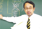 講師