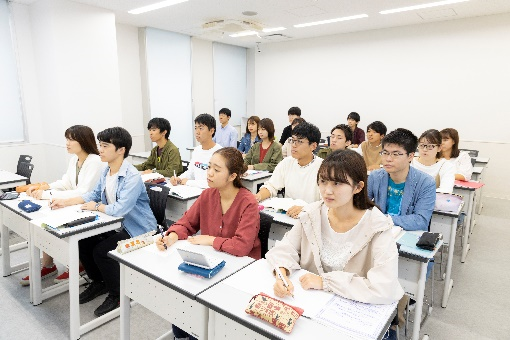 環境 優れた学習環境 ホームクラスと自習室 高卒クラス 大学受験予備校 駿台予備学校